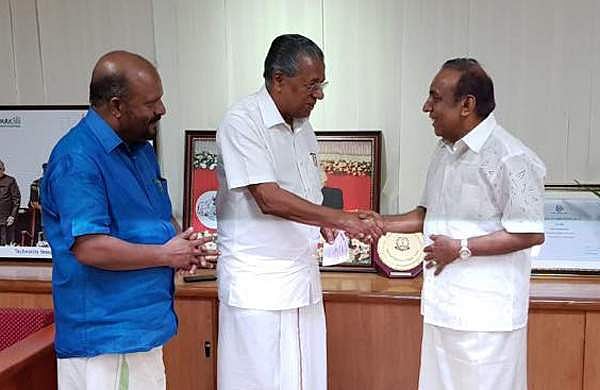 പ്രളയക്കെടുതി: രവി പിള്ള ദുരിതാശ്വാസ നിധിയിലേക്ക് അഞ്ചു കോടി സംഭാവന നല്കി