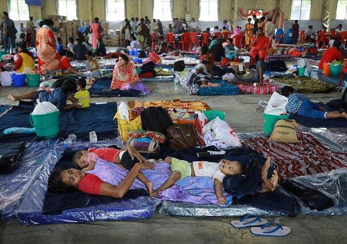 ' വെള്ളം താഴുമ്പൊ മലയാളി തനിക്കൊണം കാണിച്ചൂന്ന് പറയിക്കരുത് ബ്രോസ് '