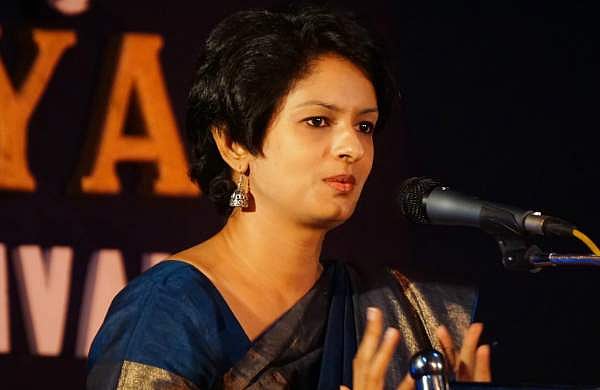 'നിങ്ങള്‍ ഇപ്പോൾ സൃഷ്ടിക്കുന്നത് ചരിത്രമാണ്' ; രക്ഷാപ്രവർത്തകർക്ക് ആത്മവിശ്വാസമേകിയ കളക്ടറുടെ വാക്കുകള്‍ വൈറൽ  (വീഡിയോ ) 