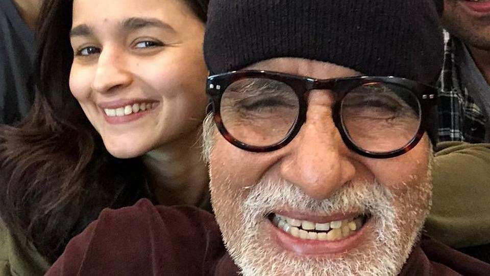 കേരളത്തെ സഹായിക്കാന് ബോളിവുഡ് താരങ്ങള്: അവശ്യ സാധനങ്ങള് വാങ്ങിക്കൂട്ടി ബച്ചനും ആലിയയും