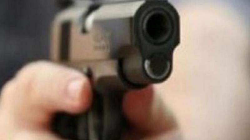 തിരക്കുള്ള റോഡില് പട്ടാപ്പകല് കൊള്ളയടി: വ്യവസായിക്ക് നഷ്ടപ്പെട്ടത് 70 ലക്ഷം