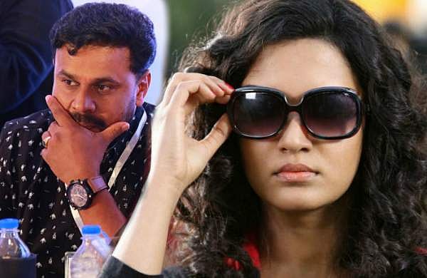 'ആ ആവശ്യം ഹര്‍ജിയില്‍ ആദ്യം ഉണ്ടായിരുന്നില്ല' ; 'അമ്മ'യെ വെട്ടിലാക്കി ഹണി റോസിന്റെ വെളിപ്പെടുത്തല്‍