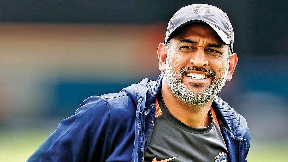 ഫോണെടുക്കാത്തതിന് പിന്നിലെ സത്യം ഒടുവില്‍  ധോണി വെളിപ്പെടുത്തി..