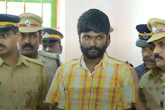 കൂട്ടക്കൊല നടത്താന്‍ സമയം ഗണിച്ചു നല്‍കിയത് ജ്യോത്സ്യന്‍; പ്രതിയാവുമെന്ന് പൊലീസ്, സ്വര്‍ണം പണയം വയ്ക്കാന്‍ സഹായിച്ചയാളും കുടുങ്ങും