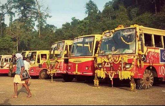 കെഎസ്ആര്‍ടിസി അയ്യപ്പഭക്തരെ പിഴിഞ്ഞ് നഷ്ടം നികത്തേണ്ട; പമ്പയില്‍ അമിതനിരക്ക് ഈടാക്കുന്നതിനെതിരെ ദേവസ്വം ബോര്‍ഡ് 