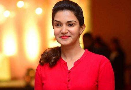 'ഇത്തരം അനുഭവം ഇതാദ്യമാണ്, ഇങ്ങനെ വിളിച്ചു വരുത്തി പറ്റിക്കരുത്'; രൂക്ഷ വിമര്‍ശനവുമായി ഹണി റോസ്
