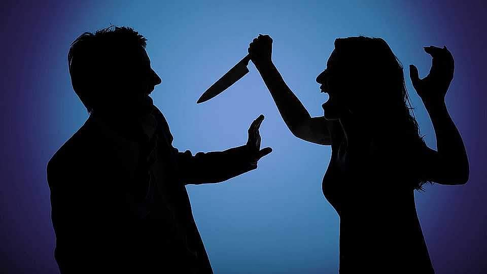 സുഹൃത്തുമായുള്ള വഴിവിട്ട ബന്ധം കണ്ടെത്തി; നഗ്ന ഫോട്ടോ പുറത്തുവിടുമെന്ന് ഭീഷണിപ്പെടുത്തിയ കാമുകനെ യുവതി കൊന്ന് യമുനയില്‍ തള്ളി