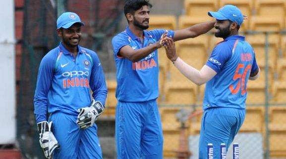 ദ്രാവിഡിന്റെ ശിഷ്യന്‍, ഇന്ത്യയുടെ പേസ് സെന്‍സേഷന്‍;  പരീക്ഷണവുമായി സെലക്ടര്‍മാര്‍