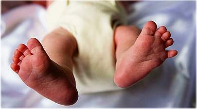 കോഴിക്കോട് നവജാത ശിശുവിനെ അമ്മ കഴുത്തറുത്ത് കൊലപ്പെടുത്തി