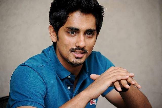 'മുന്‍ ഫ്രഞ്ച് പ്രസിഡന്റ് അര്‍ബന്‍ നക്‌സലാണോ? അതോ ജിഹാദിയോ?'; മോദിയോട് പെട്ടെന്ന് കണ്ടുപിടിക്കാന്‍ ആവശ്യപ്പെട്ട് നടന്‍ സിദ്ധാര്‍ത്ഥ്