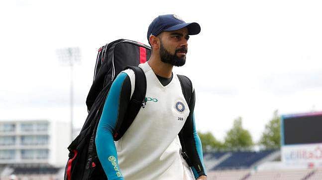എന്റെ മടിയില് കിടന്നായിരുന്നു അച്ഛന്റെ മരണം, ഇന്നത്തെ കോഹ് ലി പിറന്ന ആ രാത്രി