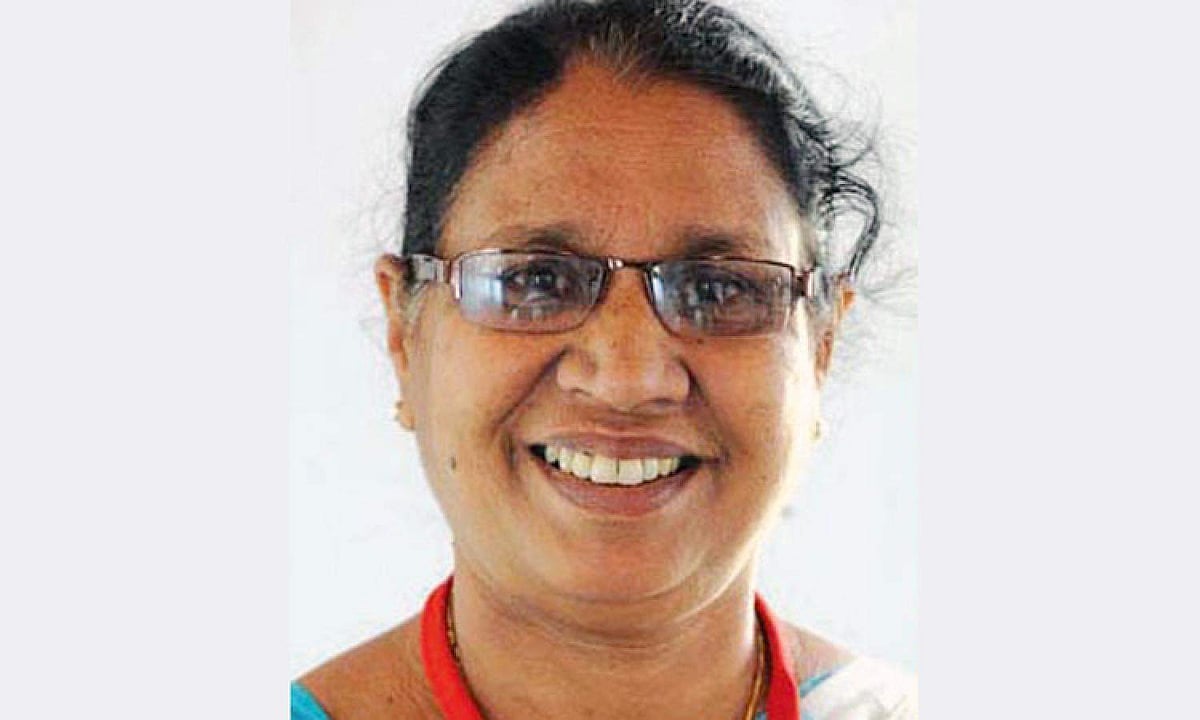 വി​വാ​ഹേ​ത​ര ലൈം​ഗി​ക ബ​ന്ധം : വി​ധി യാഥാസ്ഥിതിക കുടുംബങ്ങളെ ശിഥിലമാക്കുമോ എന്ന് ആശങ്കയെന്ന് വനിതാ കമ്മീഷൻ 