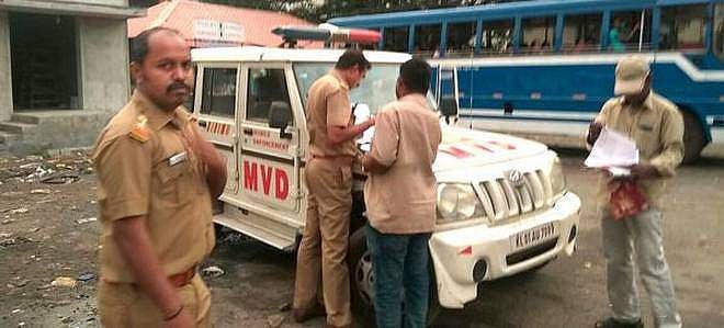 വാഹനങ്ങളിൽ അത്ര 'ഡെക്കറേഷൻ' വേണ്ട ; പിടിമുറുക്കി മോട്ടോർ വാഹന വകുപ്പ്