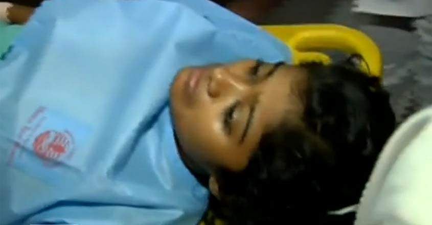 കാറപകടം: ഹനാന്റെ നട്ടെല്ലിന് സാരമായ പരുക്ക്; ശസ്ത്രക്രിയയ്ക്ക് വിധേയയാക്കും