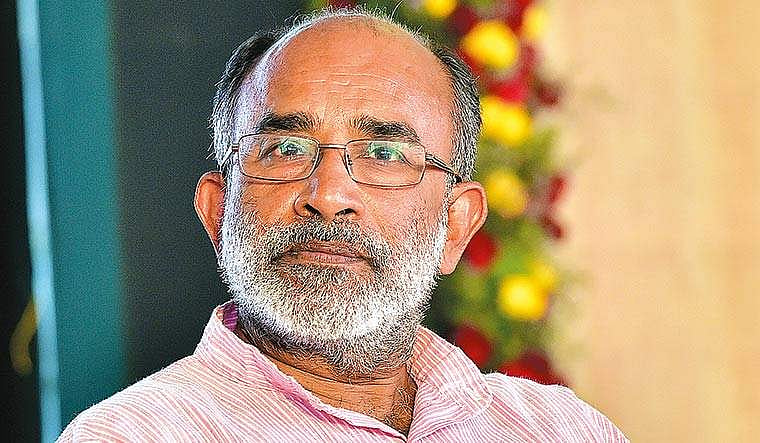 പണം വാങ്ങുമ്പോള്‍ ഈ ചോദ്യങ്ങള്‍ ഒന്നും ഉണ്ടാകാറില്ലല്ലോ?; ബൈപ്പാസ് ഉദ്ഘാടനത്തിന് പ്രധാനമന്ത്രി സൗകര്യമുള്ളപ്പോള്‍ വരുമെന്ന് കണ്ണന്താനം