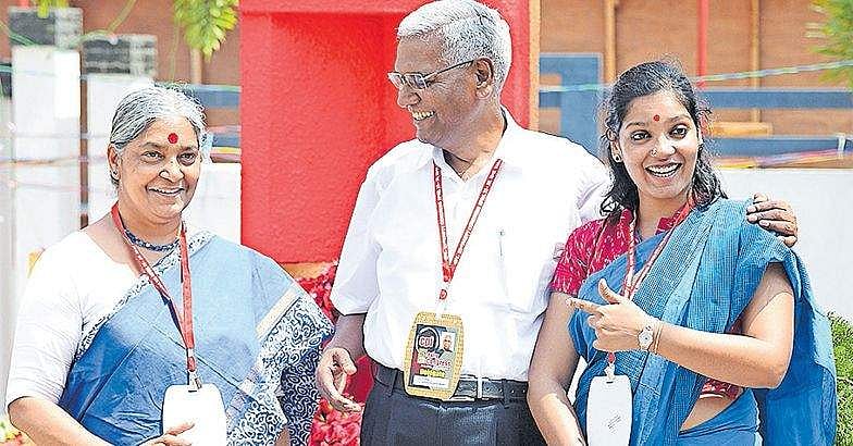 ഞങ്ങളുടെ കുട്ടികള്‍ക്ക് രാജ്യദ്രോഹികളാകാന്‍ സാധിക്കില്ല; കേസിനെ കോടതിയില്‍ നേരിടും: ജെഎന്‍യു കുറ്റപത്രം രാഷ്ട്രീയ പ്രേരിതമെന്ന് ഡി രാജ