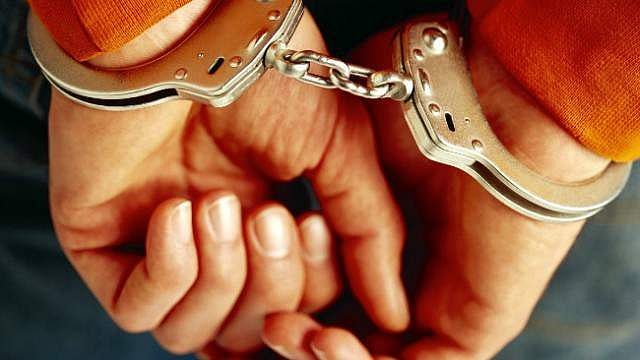 ടാക്സി ഡ്രൈവറെ മയക്കുമരുന്ന് നല്‍കിയ ശേഷം കൊലപ്പെടുത്തിയ കേസ്; സുഹൃത്തുക്കള്‍ കസ്റ്റഡിയില്‍ 