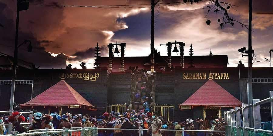 സന്നിധാനത്തേക്ക് കൂടുതൽ യുവതികൾ; 20 സ്ത്രീകളടക്കം 42 പേർ ചെക്ക് റിപ്പബ്ലിക്കിൽ നിന്നെത്തും; ജാ​ഗ്രതയോടെ പൊലീസ്