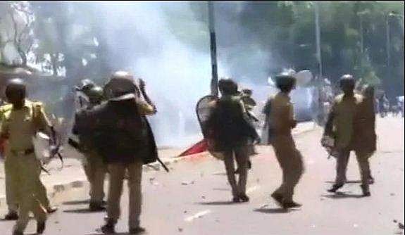 അക്രമം: സംസ്ഥാനത്ത് കനത്ത ജാഗ്രത, പട്രോളിങ് ശക്തമാക്കാന്‍ ഡിജിപിയുടെ നിര്‍ദേശം