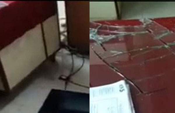 പണിമുടക്ക്: തിരുവനന്തപുരത്ത് എസ്ബിഐ ബ്രാഞ്ച് അടിച്ചുതകര്‍ത്തു