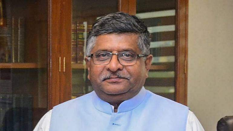 മൂന്ന് സിനിമകള്‍ സൂപ്പര്‍ ഹിറ്റാണ്; പിന്നെ എവിടെയാണ് സാമ്പത്തിക പ്രതിസന്ധി?; കേന്ദ്രമന്ത്രി രവിശങ്കര്‍ പ്രസാദ്