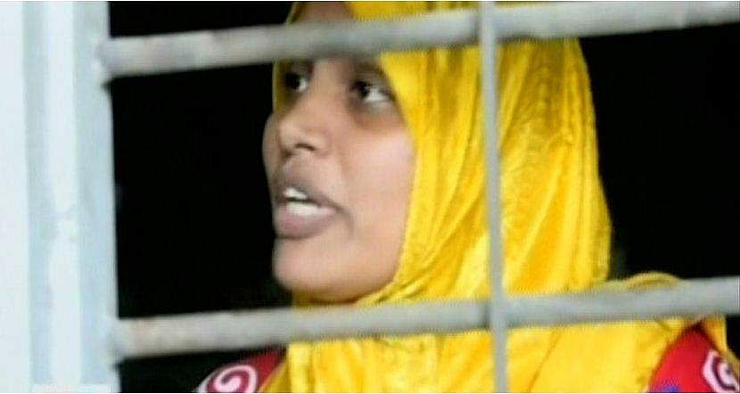 ഭര്‍തൃവീട്ടില്‍ നിന്ന് ഇറക്കാന്‍ ശ്രമം ; ആത്മഹത്യാഭീഷണിയുമായി വീട്ടമ്മയും കുഞ്ഞും
