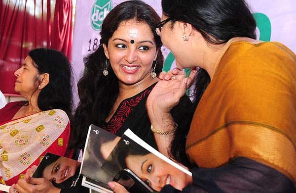 ജീവിതം കൊടുക്കാന് നിങ്ങളാരാ ബ്രഹ്മാവോ?; ശ്രീകുമാര് മേനോനെതിരെ രൂക്ഷ വിമര്ശനവുമായി ഭാഗ്യലക്ഷ്മി