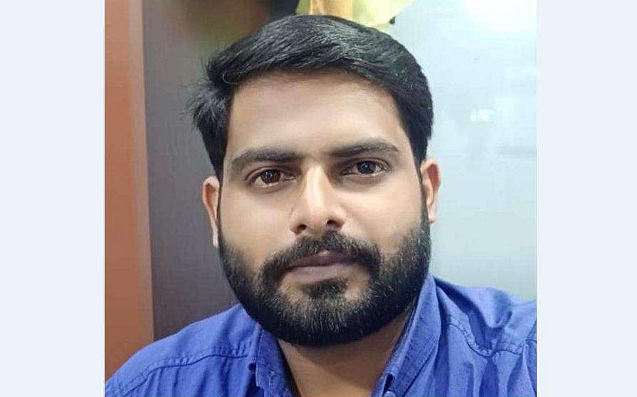 ഓടിക്കൊണ്ടിരുന്ന ബൈക്കിന് മുകളിലേക്ക് മരം വീണു; യുവാവിന് ദാരുണാന്ത്യം