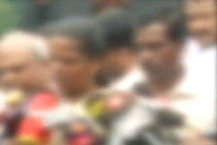 'മുഖ്യമന്ത്രിയുടെ വാക്കുകളില്‍ ഞങ്ങള്‍ക്ക് ഉറച്ച വിശ്വാസമുണ്ട്' ; സിബിഐ അന്വേഷണ ആവശ്യത്തെ മുഖ്യമന്ത്രി പിന്തുണച്ചതായി വാളയാറിലെ മാതാപിതാക്കള്‍