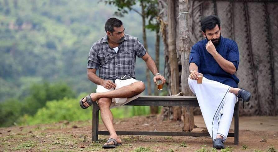 കലിപ്പിച്ചുനോക്കി ബിജു, മീശപിരിച്ച് പൃഥ്വിയും; അനാര്ക്കലിക്ക് ശേഷം വീണ്ടും