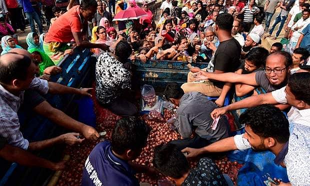 ഉള്ളി വില റെക്കോര്‍ഡിലേക്കെത്തി: പ്രധാനമന്ത്രിയടക്കം ഉപയോഗം നിര്‍ത്തി 