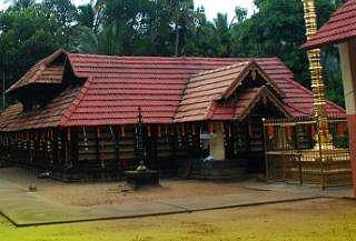 ക്ഷേത്ര പരിസരത്ത് ആയുധ പരിശീലനം നിരോധിക്കാൻ ബിൽ; ആറ് മാസം തടവിനും 5000 രൂപ പിഴയ്ക്കും വ്യവസ്ഥ