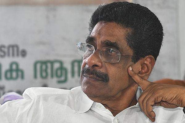 വാളയാര്: മുല്ലപ്പള്ളിയുടെ ഉപവാസ സമരം ഇന്ന്; നാളെ യുഡിഎഫ് ഹര്ത്താല്