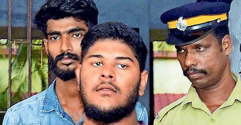 2015 മുതല്‍ അലന്‍ നിരീക്ഷണത്തില്‍ ;   മാവോയിസ്റ്റ് വിദ്യാര്‍ത്ഥി സംഘടന രൂപീകരിക്കാന്‍ ശ്രമം നടത്തി ; ഫോട്ടോകളും വീഡിയോകളും സഹിതം ഡിജിപിക്ക് റിപ്പോര്‍ട്ട്