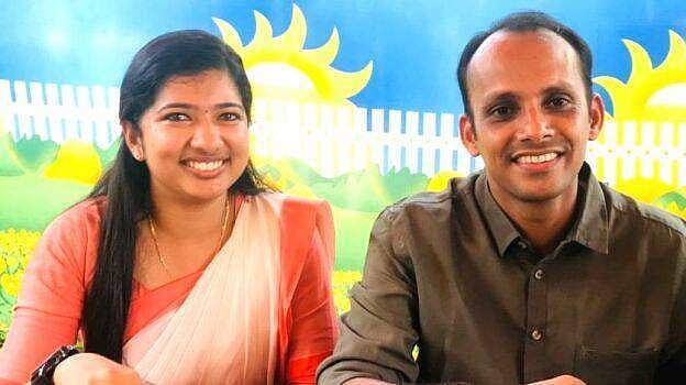 സത്കാരത്തിന് ദോശയും ചമ്മന്തിയും ചായയും, ക്ഷണക്കത്ത് തപാലില്‍; വിവാഹത്തിന് ഒരുങ്ങി എല്‍ദോ എബ്രഹാം