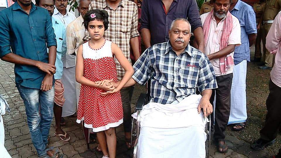 'നിലാവിന്റെ പാട്ടും ഡാന്സും വരയുമെല്ലാം നിന്നു പോയി, സഖാവ് ഉത്കണ്ഠപ്പെട്ടത് സംഭവിക്കുന്നു'; ബ്രിട്ടോയുടെ ഓര്മ്മ, കുറിപ്പ്