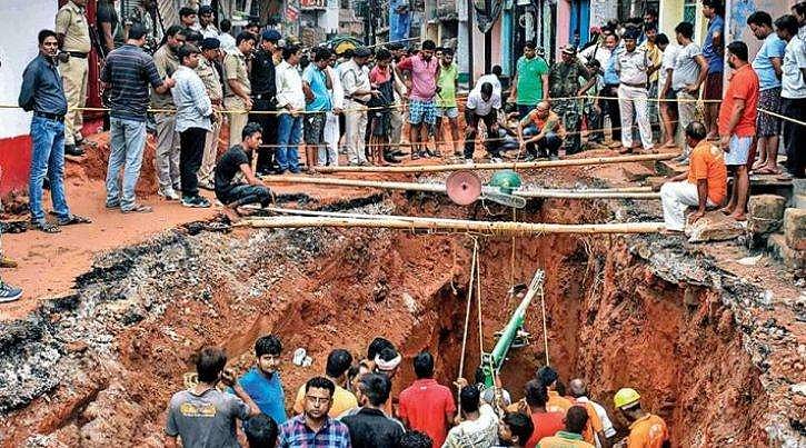 വീണ്ടും കുഴല്‍ക്കിണര്‍ ദുരന്തം ; രാജസ്ഥാനില്‍ നാലുവയസ്സുള്ള കുട്ടി കിഴല്‍ക്കിണറില്‍ വീണു, 15 അടി താഴ്ചയില്‍