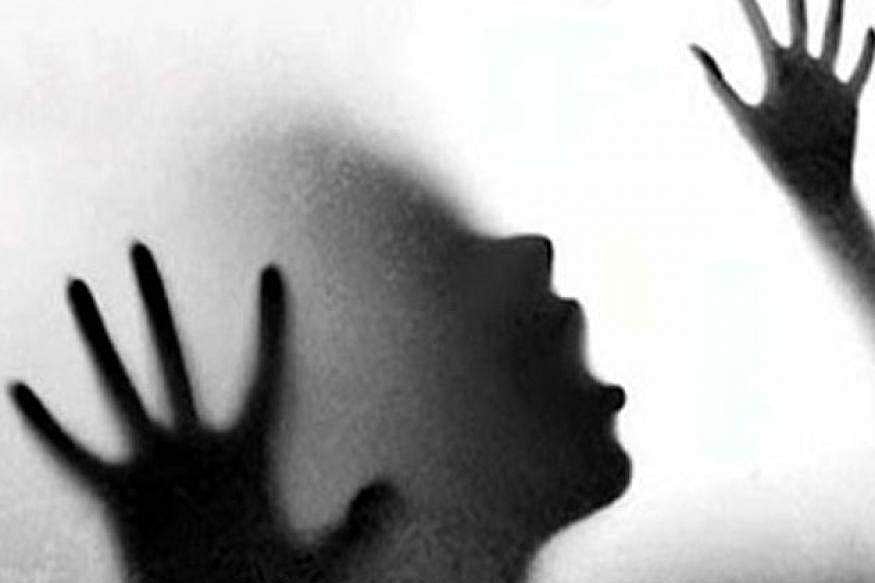 ഏഴാംക്ലാസ്സ് വിദ്യാര്‍ത്ഥിനിയെ പീഡിപ്പിച്ച് ഗര്‍ഭിണിയാക്കി ; പ്രധാന അധ്യാപികയുടെ ഭര്‍ത്താവ് അറസ്റ്റില്‍