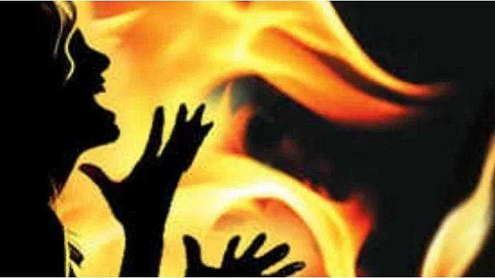 ആ പെണ്‍കുട്ടിയും മരണത്തിന് കീഴടങ്ങി ; ത്രിപുരയില്‍ പീഡിപ്പിച്ചശേഷം കാമുകനും അമ്മയും തീകൊളുത്തിയ 17 കാരി മരിച്ചു
