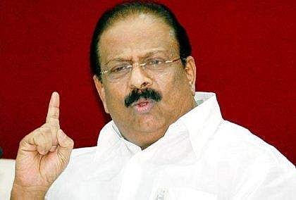 കള്ള വോട്ട്; ജില്ലാ കലക്ടർക്കെതിരെ പരാതി നൽകി കെ സുധാകരൻ