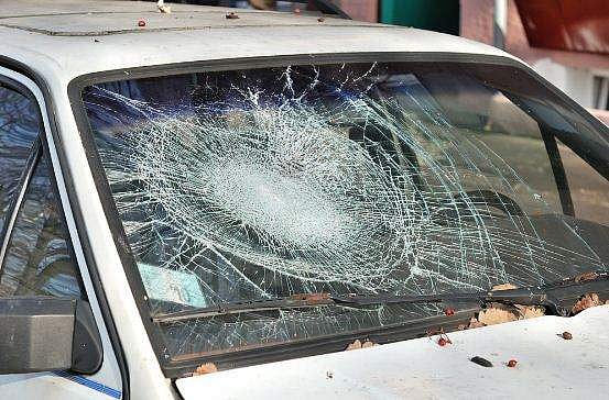 പെരിയയില്‍ വീണ്ടും സംഘര്‍ഷം ; കോണ്‍ഗ്രസ് നേതാവിന്റെ വീടിന് നേരെ് ആക്രമണം