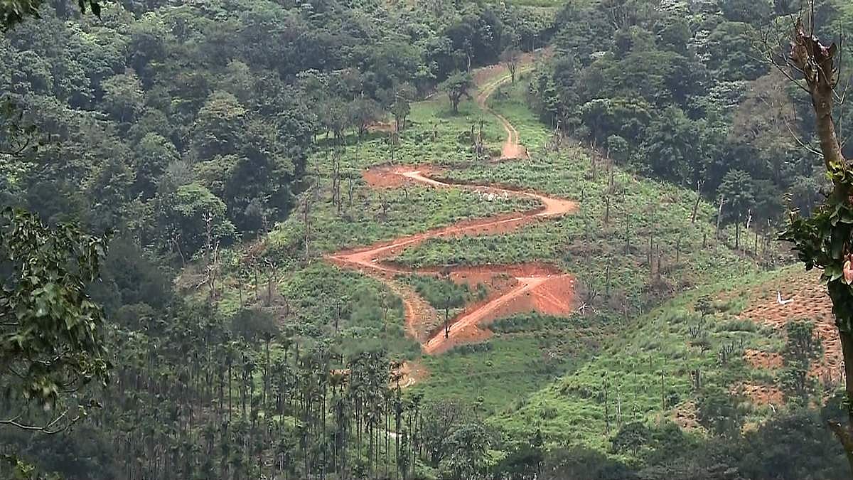 ഊരുകളിലെ മക്കള്‍ ഇപ്പോഴും പെരുവഴിയില്‍