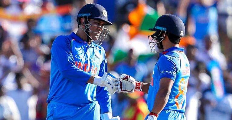 ഓസ്‌ട്രേലിയയിലെ മികച്ച കളി തുണയായി, റാങ്കിങ്ങില്‍ ധോനിയുടെ മുന്നേറ്റം; വിട്ടുകൊടുക്കാതെ കോഹ് ലിയും രോഹിത്തും