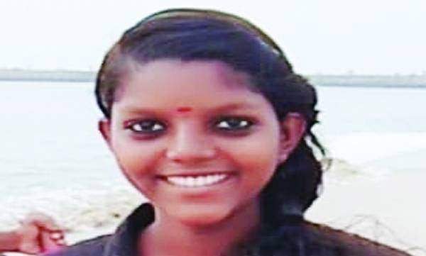 ആശുപത്രി കിടക്കയില്‍ നിന്ന് എസ്എസ്എല്‍സി എഴുതാനെത്തിയ വിദ്യാര്‍ഥിനി പരീക്ഷയ്ക്ക് പിന്നാലെ കുഴഞ്ഞു വീണു മരിച്ചു