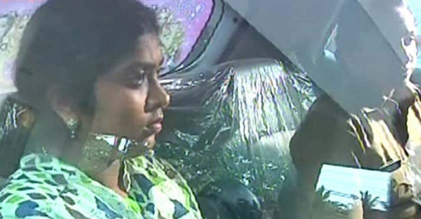വീണ്ടും തട്ടിപ്പ്; സാന്ദ്രാ തോമസ് അറസ്റ്റില്‍