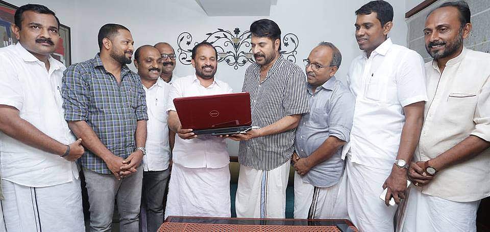 മമ്മൂട്ടി 'പറയാത്തത് എഴുതി' ടി എന് പ്രതാപന്റെ ഫെയ്സ്ബുക്ക് പോസ്റ്റ്, വിവാദം, വിമര്ശനം; തിരുത്ത്
