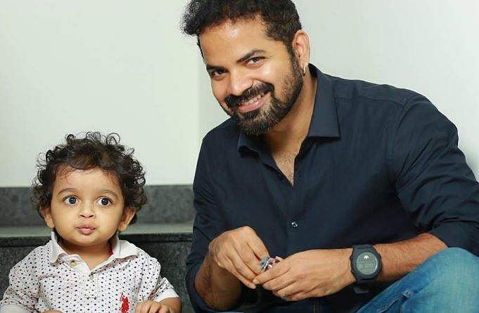 മകന്റെ കൂടെ നൃത്തം ചെയ്ത് വിനയ് ഫോര്‍ട്ട്; ക്യൂട്ട് അപ്പനും മോനും എന്ന് ആരാധകര്‍ 