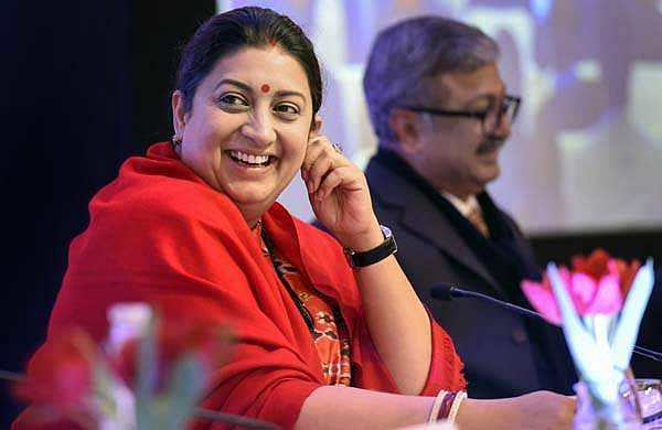 തോറ്റിട്ടും 55 സന്ദര്‍ശനം, സ്വന്തം മണ്ഡലമെന്ന പോലെ 'അടുപ്പം'; അഞ്ചു വര്‍ഷം മുമ്പേ അമേഠി പിടിക്കാനുറച്ച് സ്മൃതി  