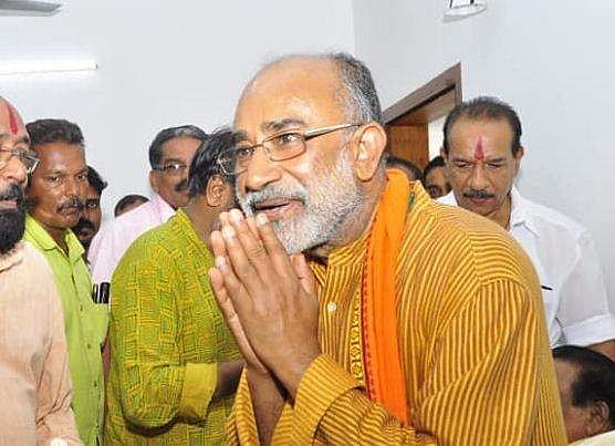 എറണാകുളത്ത് എല്‍ഡിഎഫ് മൂന്നാം സ്ഥാനത്തേക്ക് പോകും; മത്സരം ബിജെപിയും കോണ്‍ഗ്രസും തമ്മിലെന്ന് അല്‍ഫോന്‍സ് കണ്ണന്താനം
