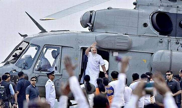 മോദിയുടെ ഹോലികോപ്റ്റര്‍ പരിശോധിച്ച ഐഎഎസ് ഉദ്യോഗസ്ഥനെതിരായ നടപടിക്ക് സ്റ്റേ